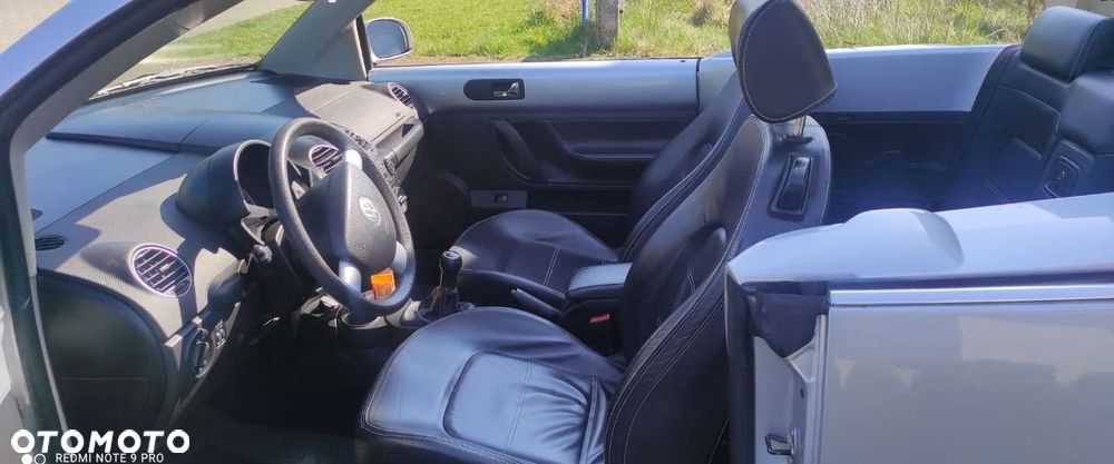 Volkswagen New Beetle - 16