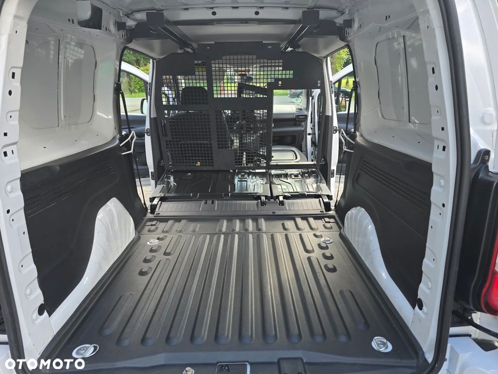 Opel Combo XL S&S 2,4t (bryg.) - 12