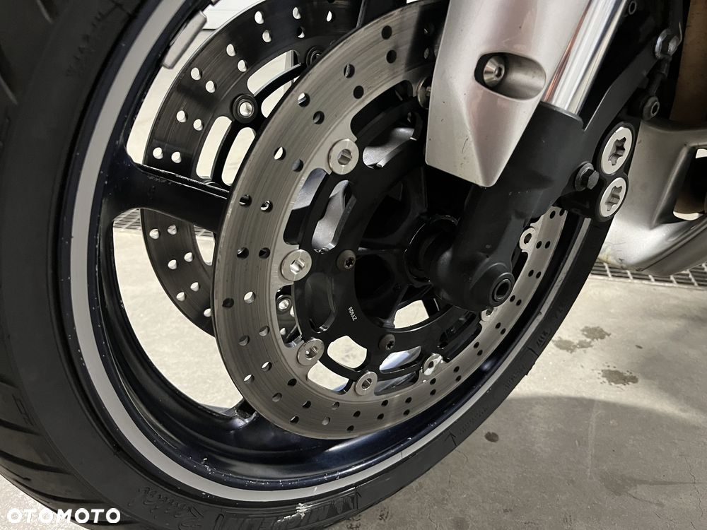 Yamaha FZ - 20
