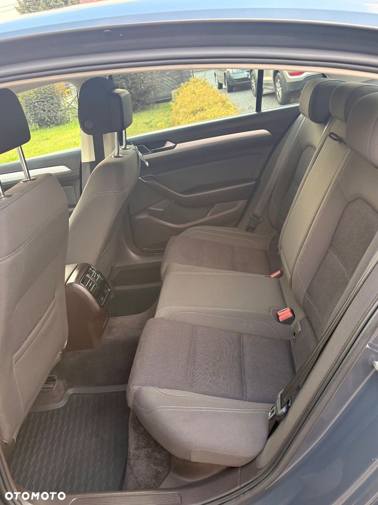 Volkswagen Passat 2.0 TDI BMT Comfortline DSG - 12
