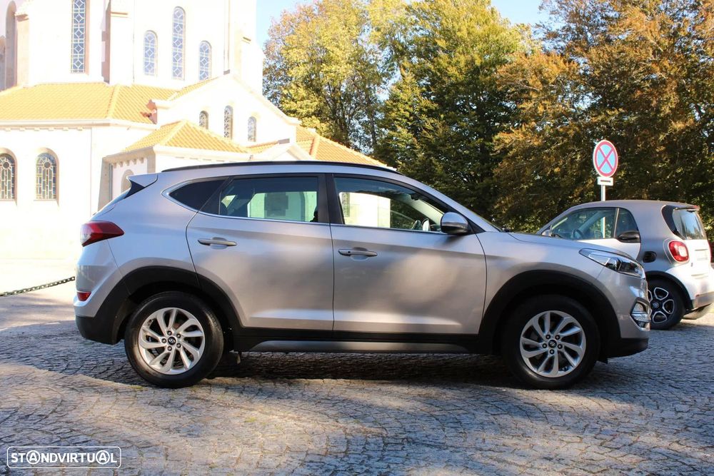 Hyundai Tucson 1.7 CRDi Creative Plus - 12