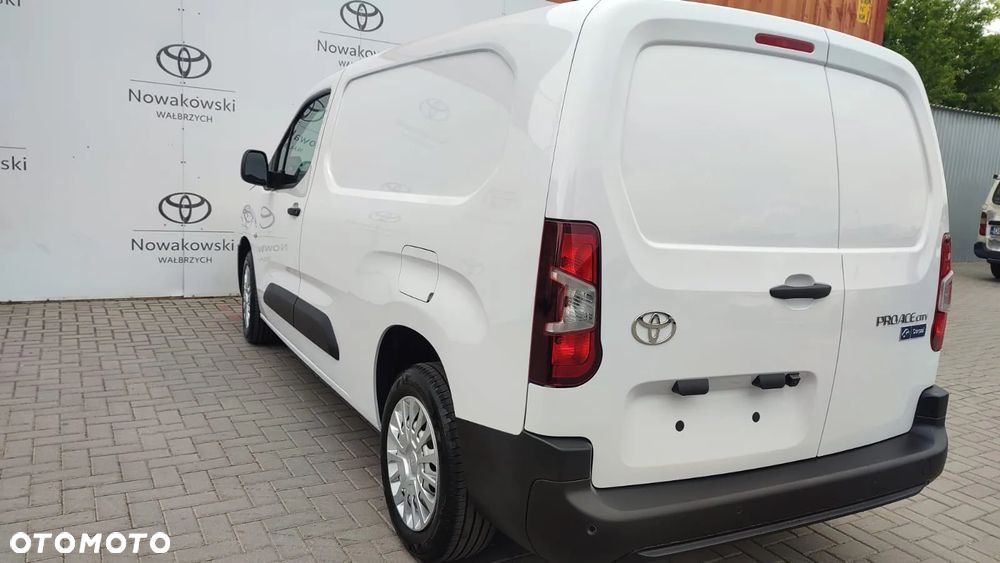 Toyota Proace City - 4