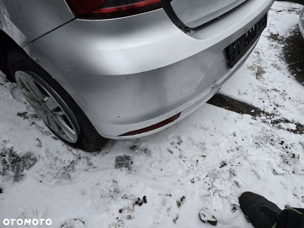 Zderzak  tył  vw  polo  6C  w kolorze LA7W - 3