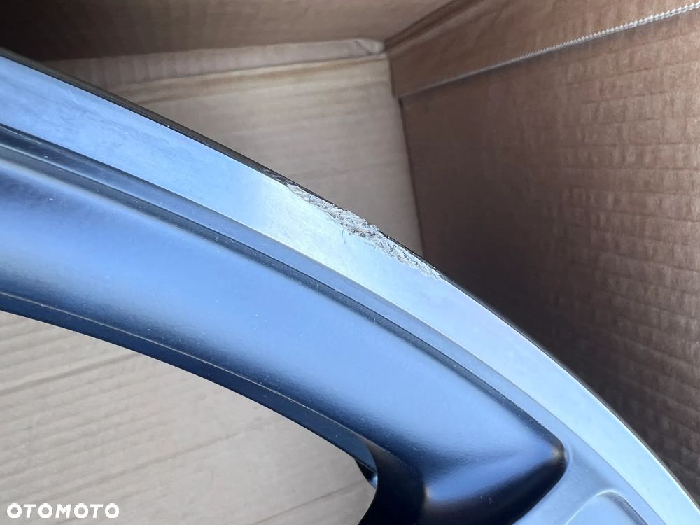 S8 Felga Mercedes GLE GLS A1674015600 10x22et55 - 5