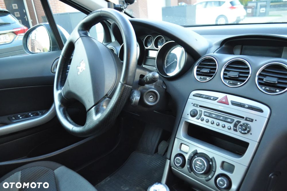 Peugeot 308 1.6 Premium - 9