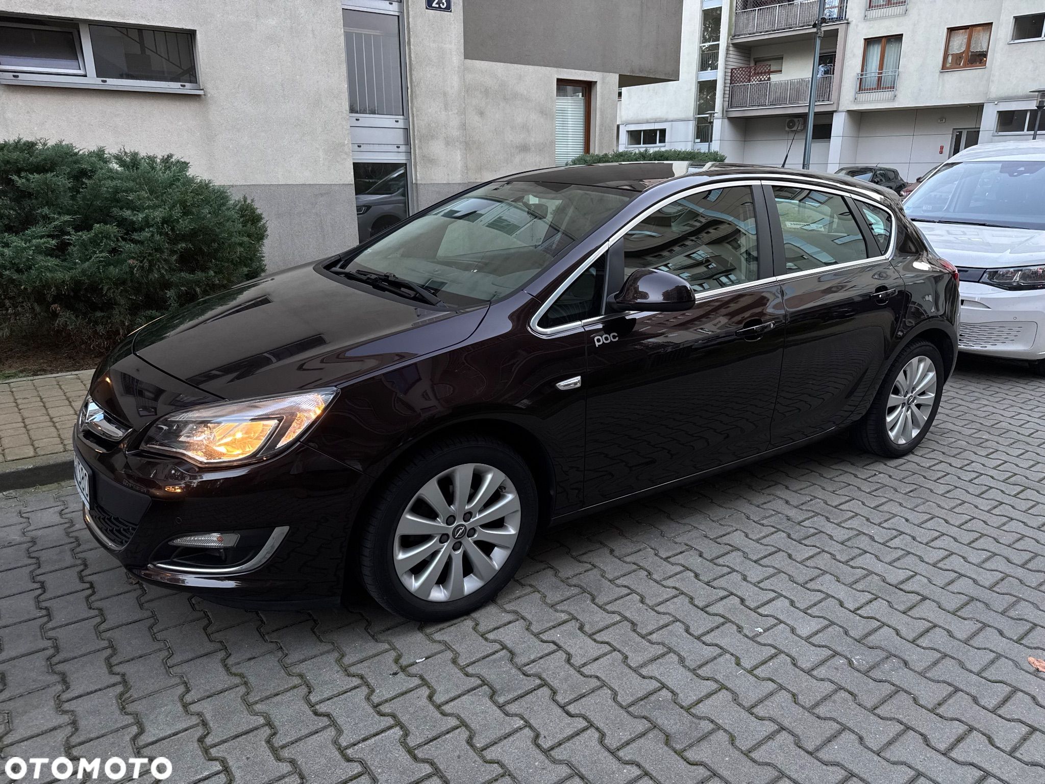 Opel Astra IV 1.4 T Cosmo - 1