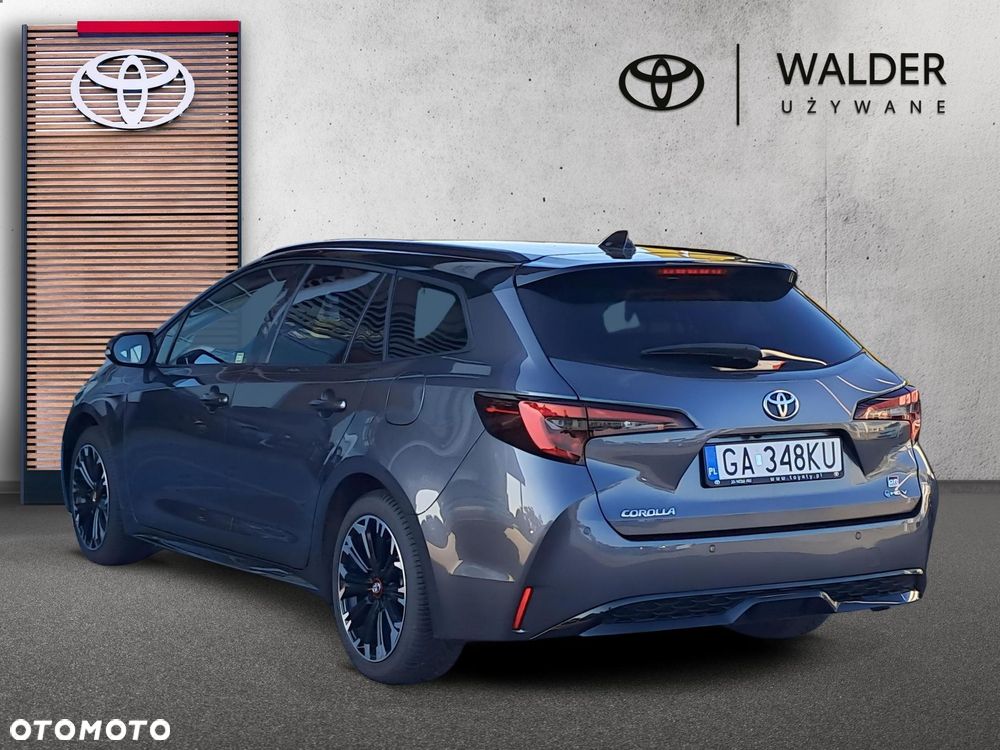 Toyota Corolla 1.8 Hybrid GR Sport - 3