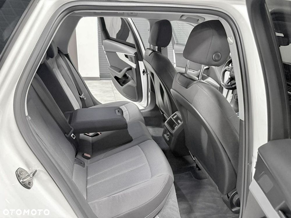 Audi A4 Avant 1.4 TFSI design - 24