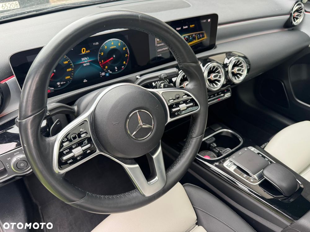 Mercedes-Benz Klasa A 250 4Matic 7G-DCT Advanced AMG Line - 23
