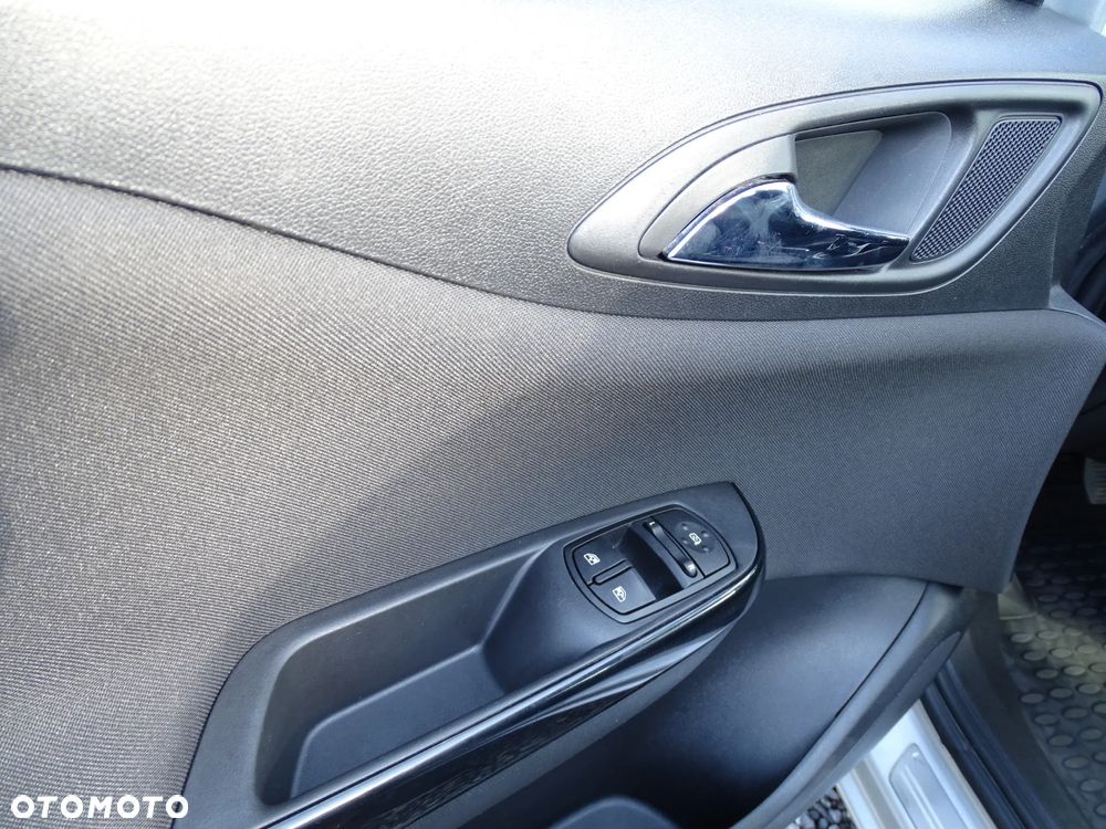 Opel Corsa 1.4 120 Jahre - 24