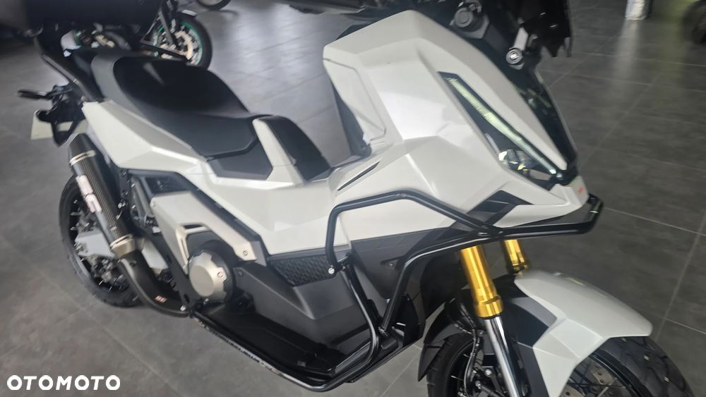 Honda X-ADV - 32