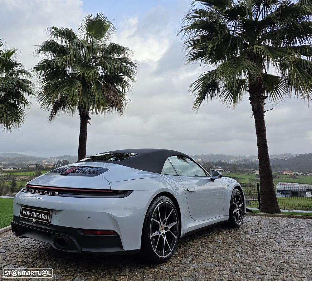 Porsche 911 (992) Carrera - 11