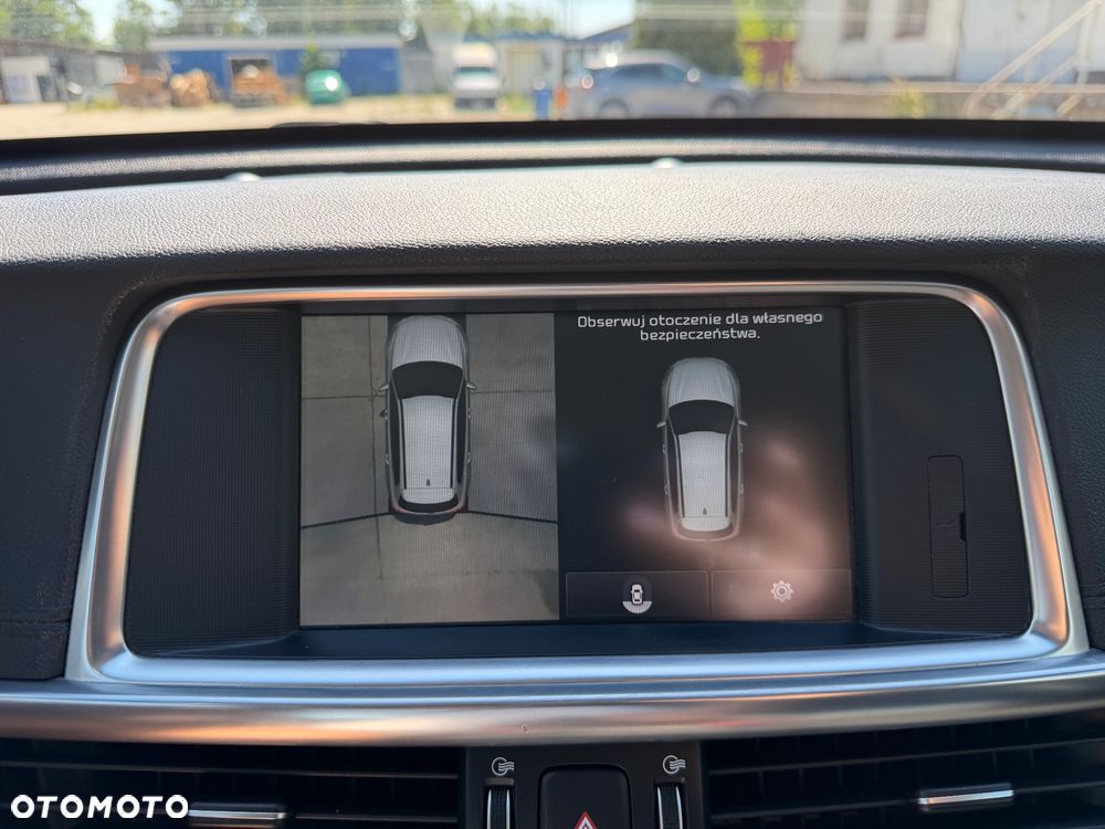 Kia Optima Plug-in Hybrid - 17