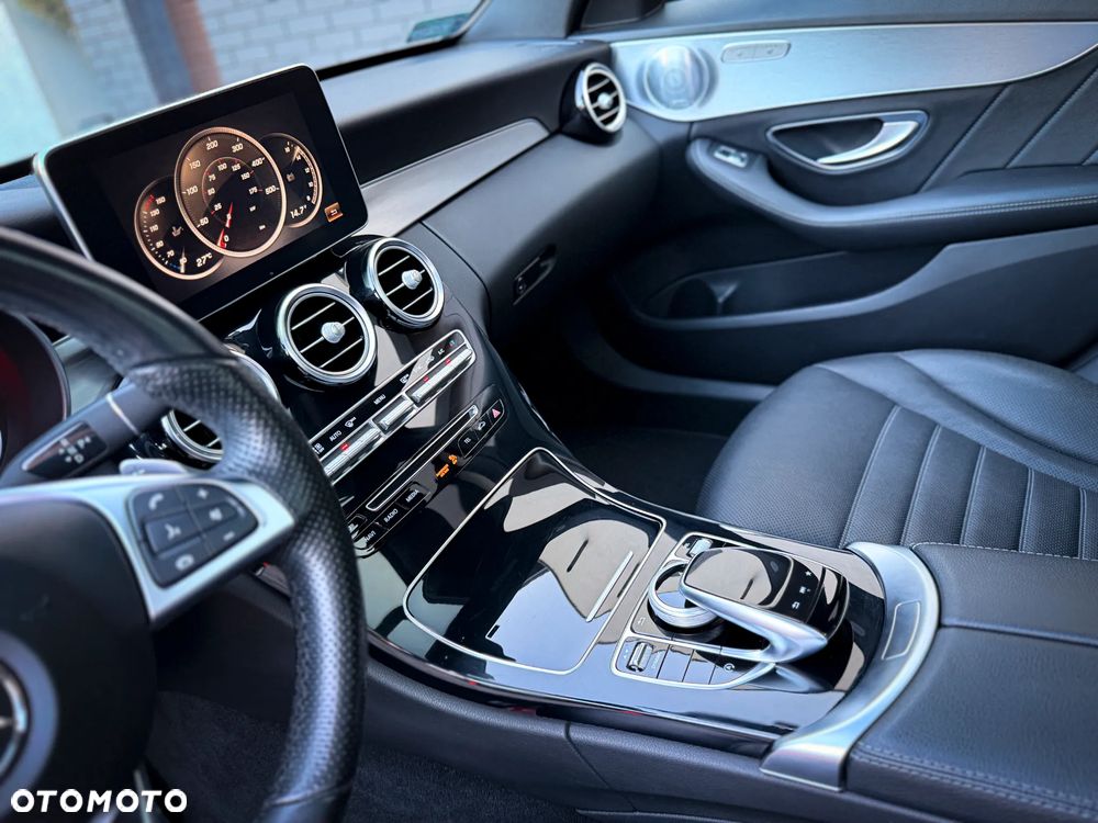 Mercedes-Benz Klasa C 220 d 4-Matic 9G-TRONIC - 5