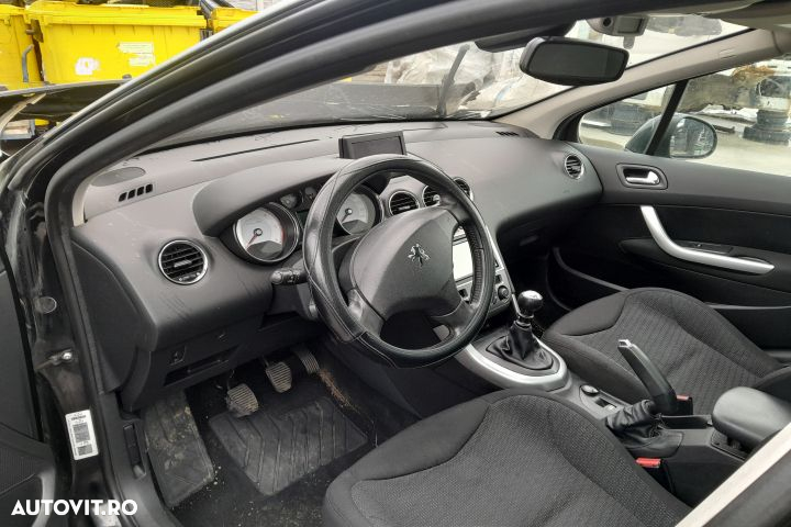 Dezmembrez Peugeot 308 T7 [2007 - 2011] SW wagon 2.0 HDi MT (136 hp) - 5