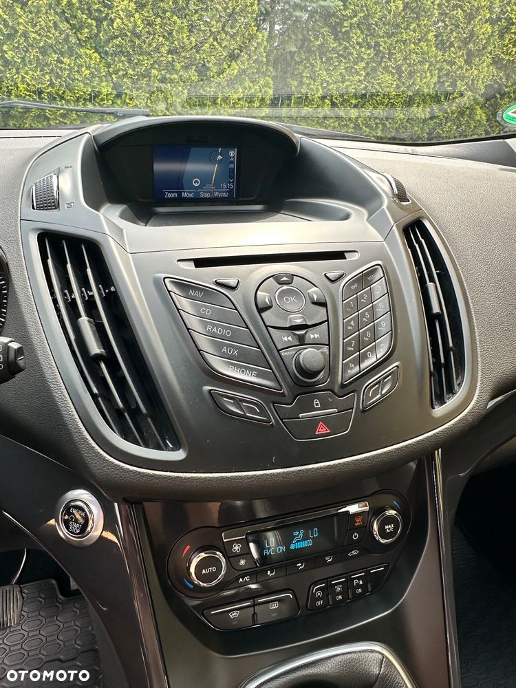 Ford Kuga 1.6 EcoBoost 2x4 Titanium - 30