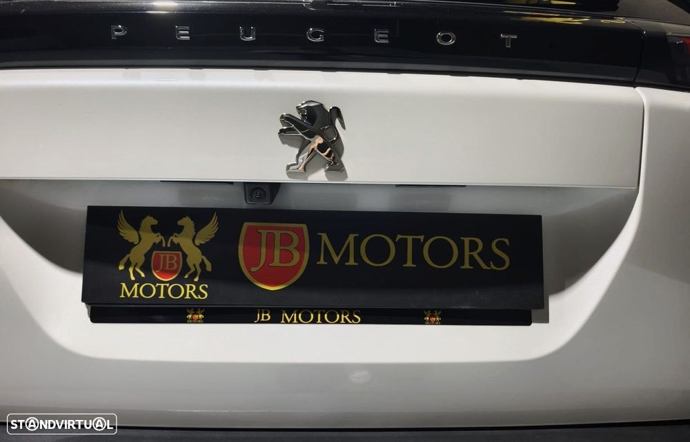 Peugeot 2008 1.2 PureTech Allure Pack - 6