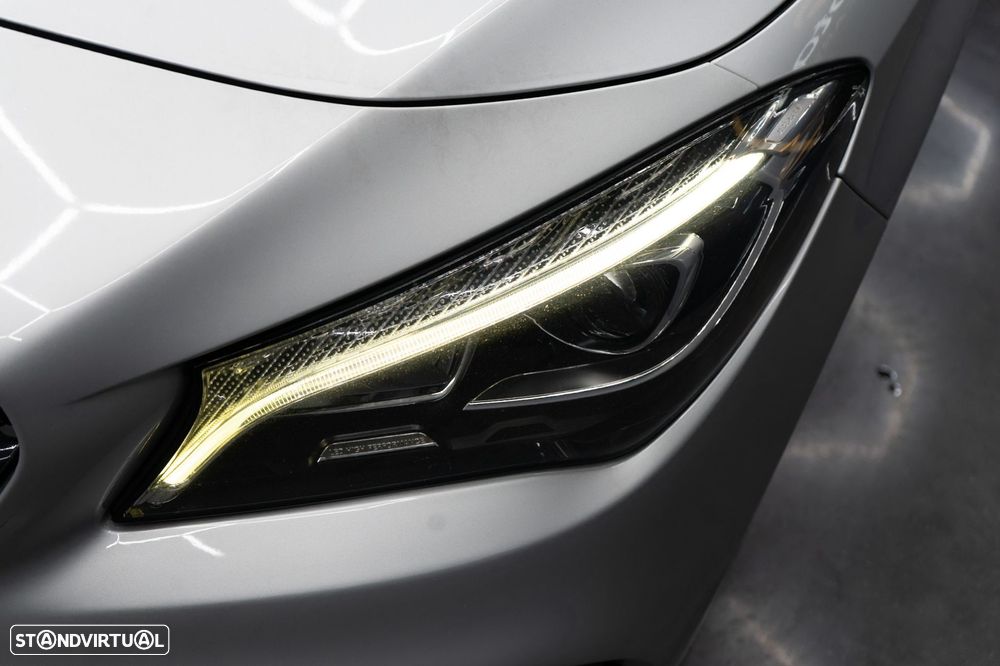 Mercedes-Benz CLA 180 d Shooting Brake AMG Line Aut. - 16