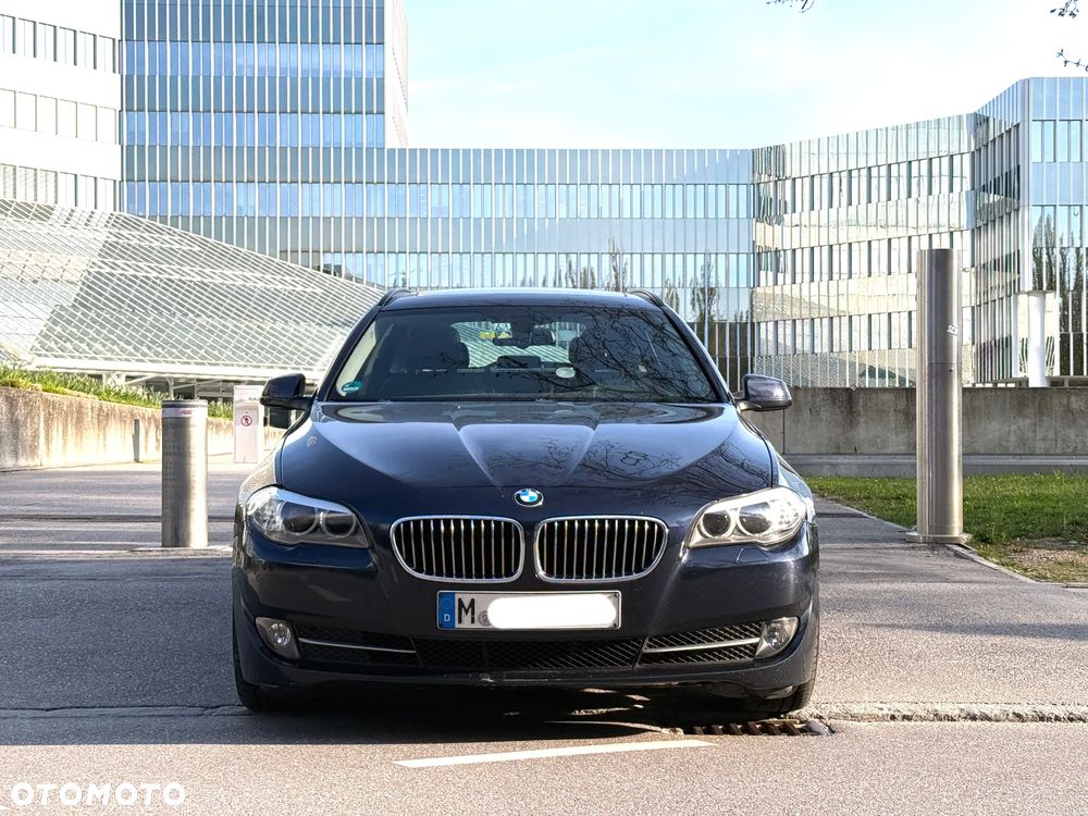 BMW Seria 5 520d - 8