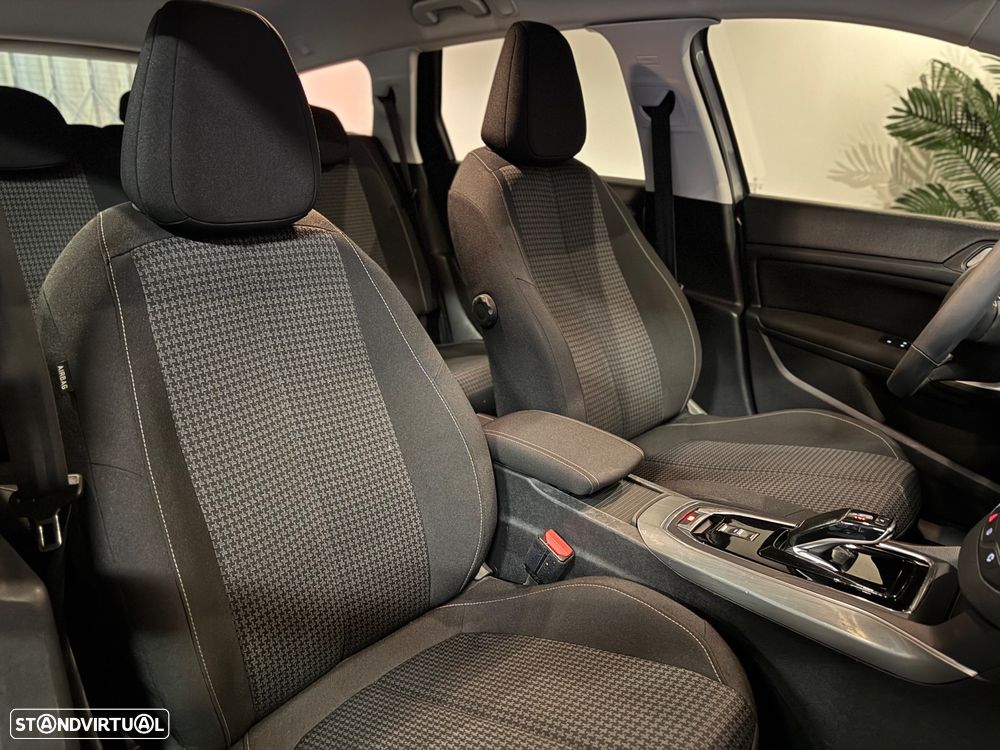 Peugeot 308 SW BlueHDi 130 EAT8 Style - 28