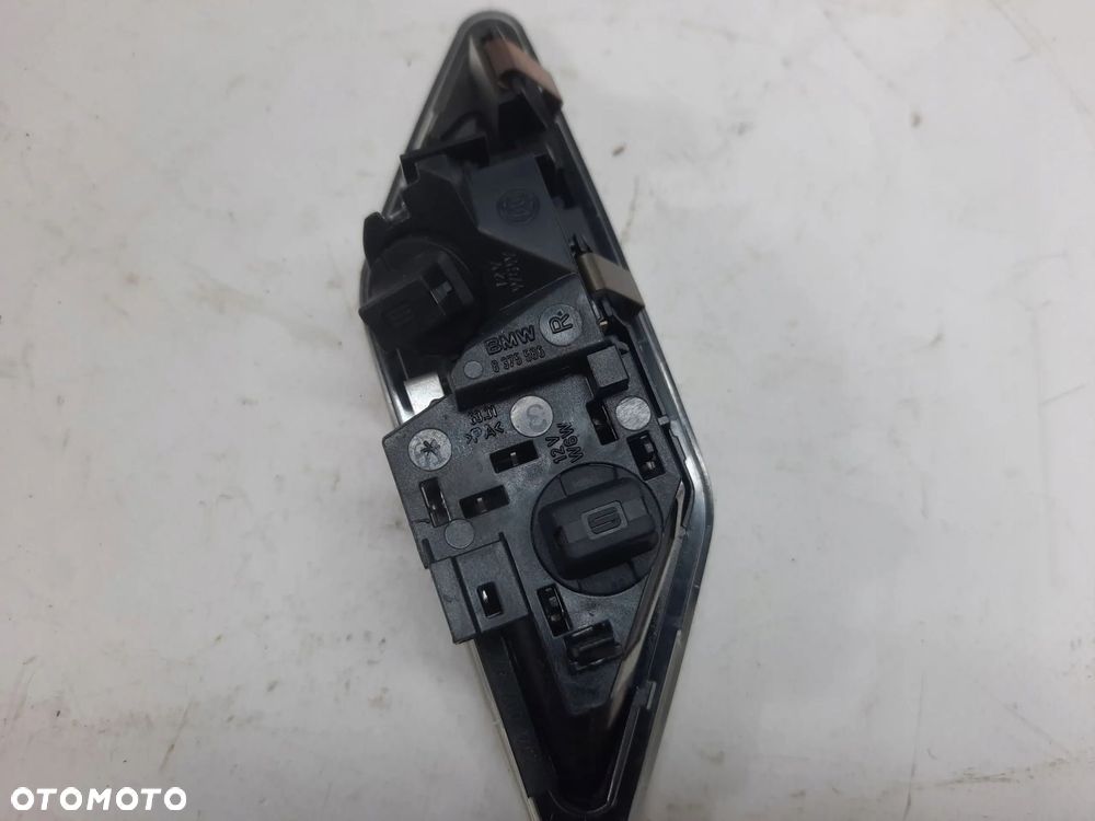 BMW 3 E46 COUPE CABRIO LAMPKA OŚWIETLENIE KABINY PRAWY TYŁ 8375586 - 6