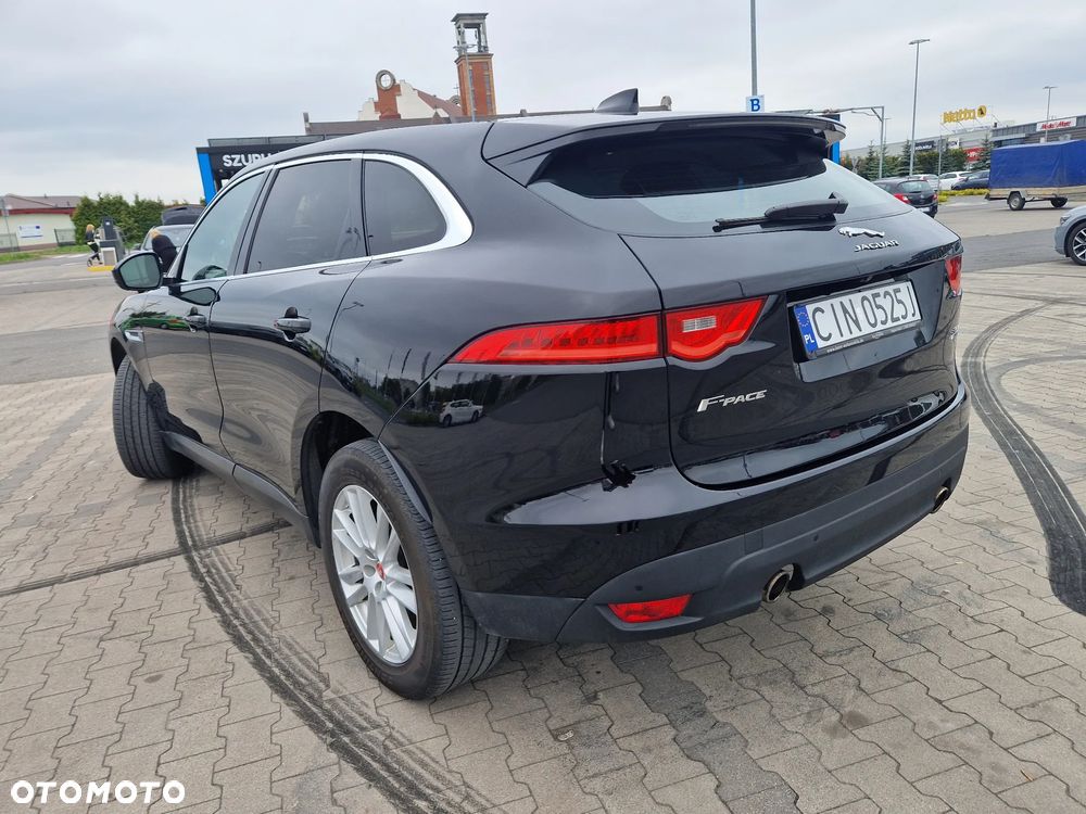 Jaguar F-Pace 2.0 i4P AWD Prestige - 3