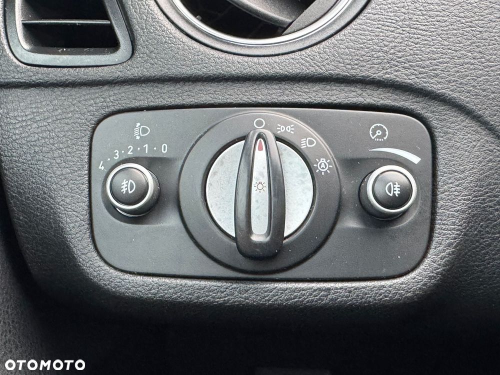 Ford S-Max 2.0 TDCi DPF Titanium - 22