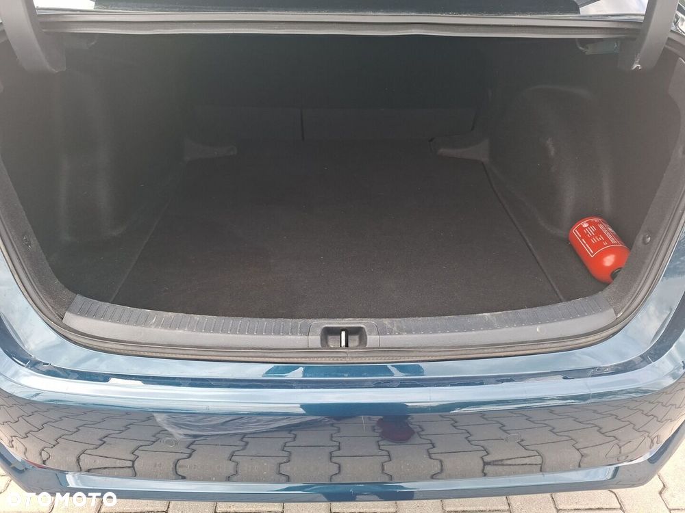 Toyota Corolla 1.5 Comfort - 12