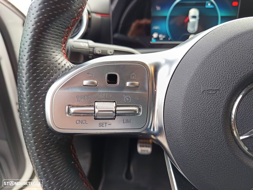 Mercedes-Benz A 200 AMG Line - 16