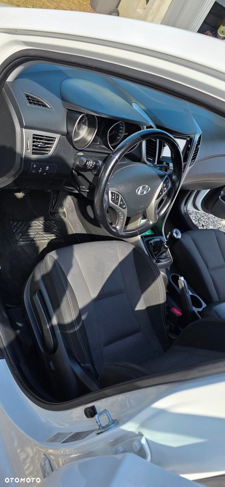 Hyundai i30 1.6 GDI BlueDrive Premium - 14