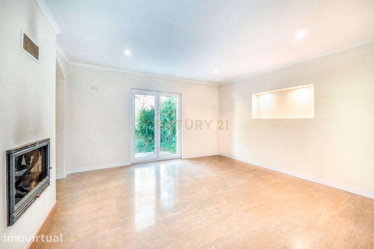 Casa T6 em Carcavelos, Cascais - Vista Cidade e Perto da Praia - Grande imagem: 2/47
