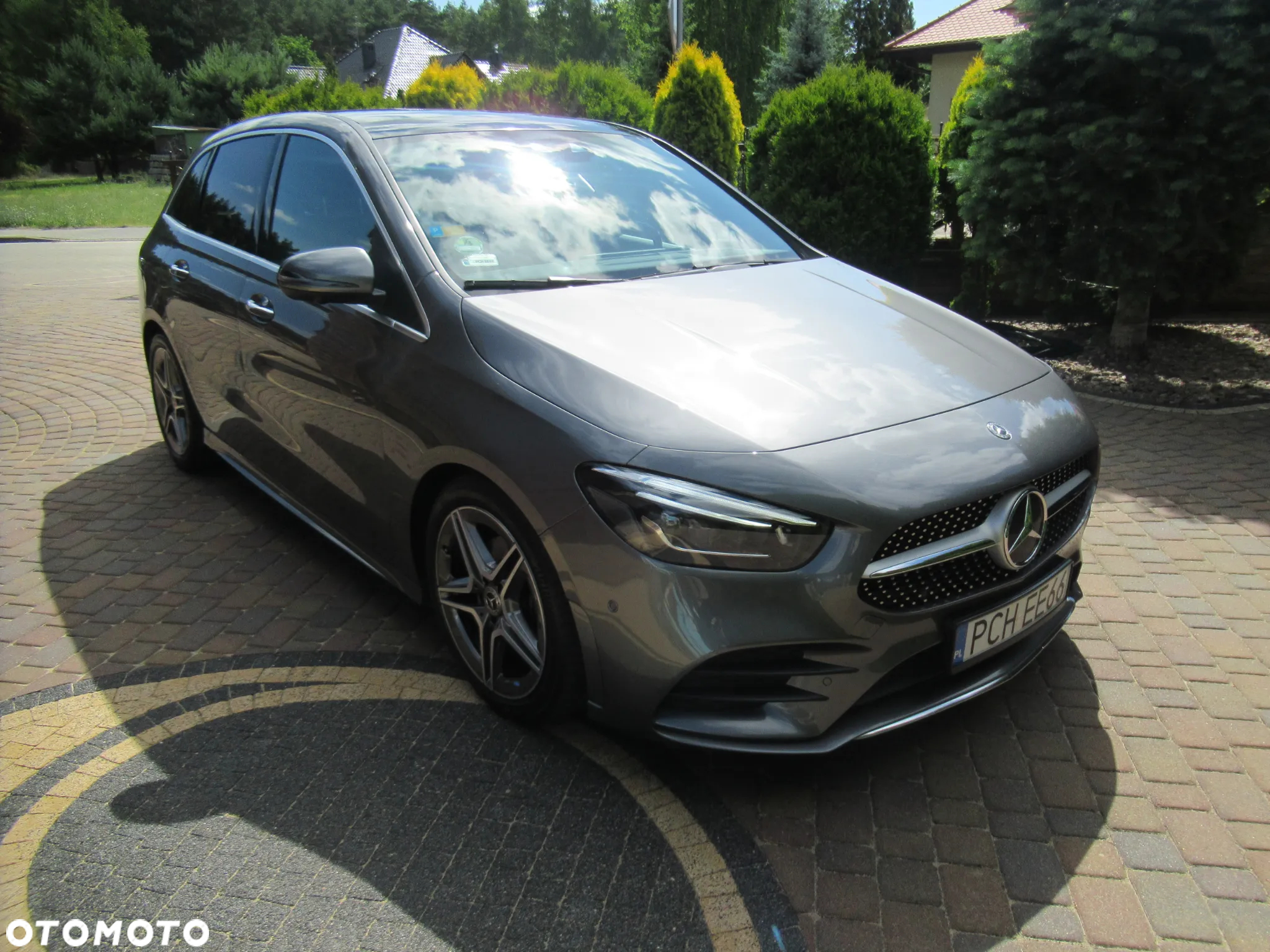 Mercedes-Benz Klasa B 200 d AMG Line 8G-DCT - 3