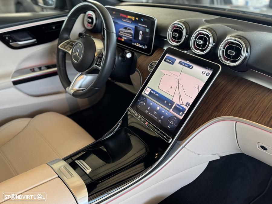 Mercedes-Benz C 300 e T 9G-TRONIC Avantgarde - 30