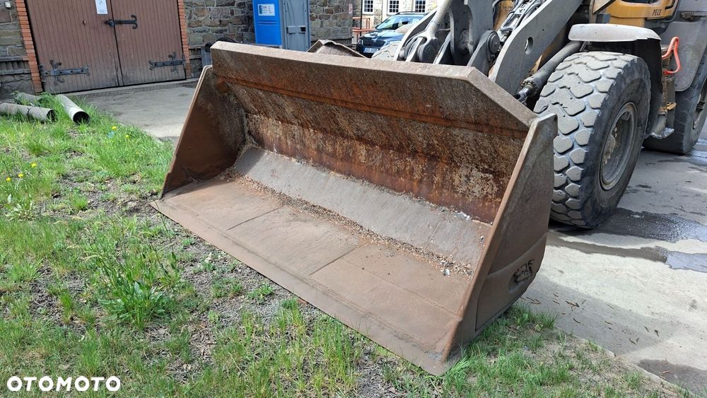 Volvo L 70 H 4X4 - 40