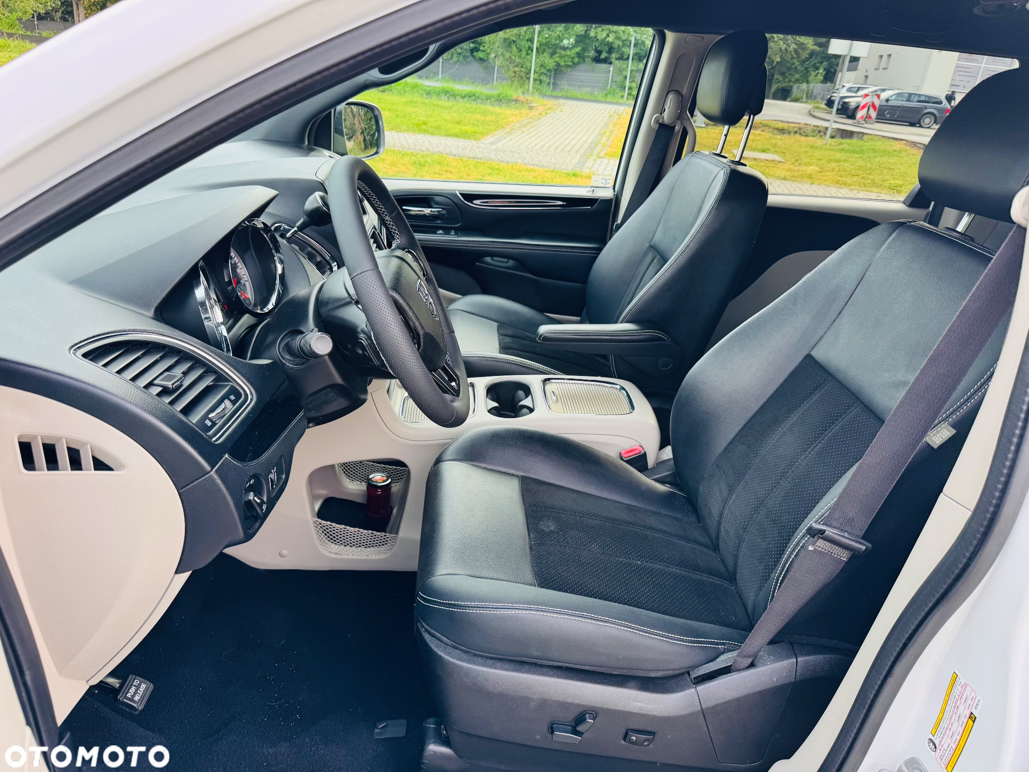 Dodge Grand Caravan 3.6 R/T - 24