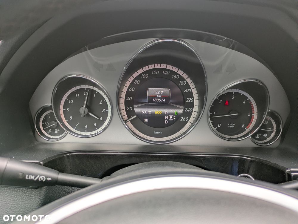 Mercedes-Benz Klasa E 250 CDI 4Matic 7G-TRONIC Avantgarde - 16