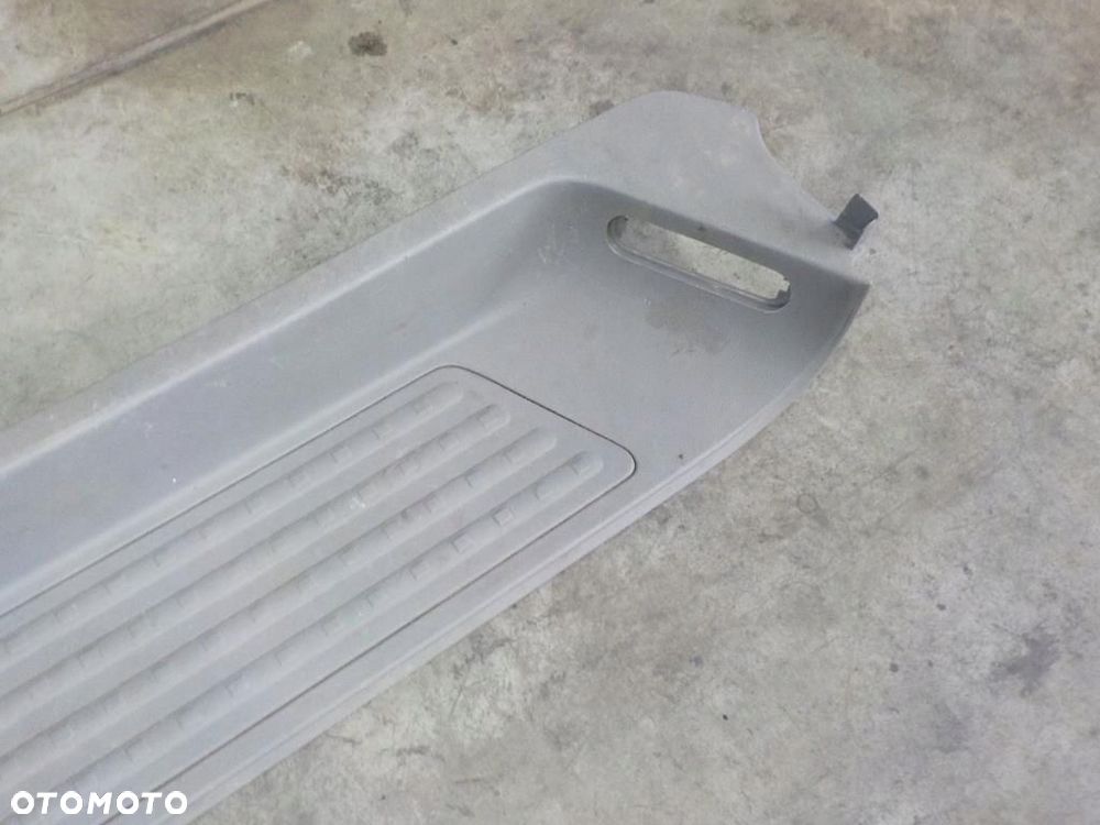 VW T5 MULTIVAN PRÓG STOPIEŃ DRZWI ODSUWANYCH P - 3