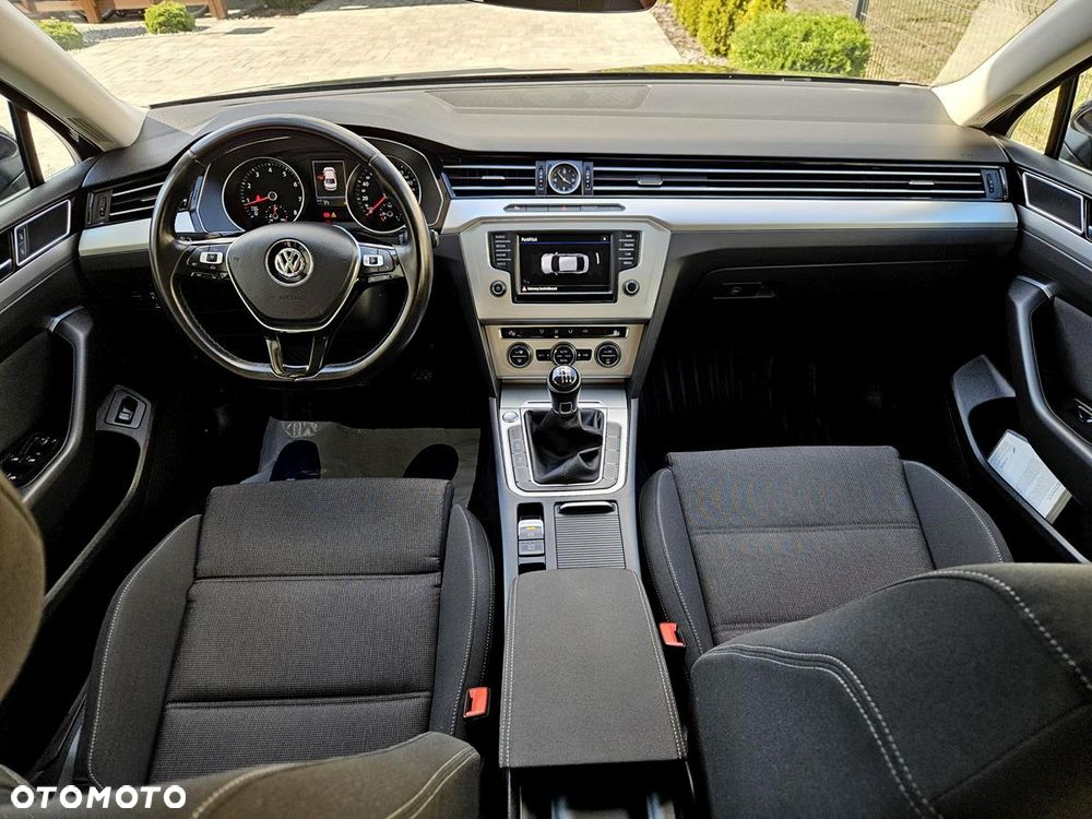 Volkswagen Passat 1.8 TSI BMT Highline - 24