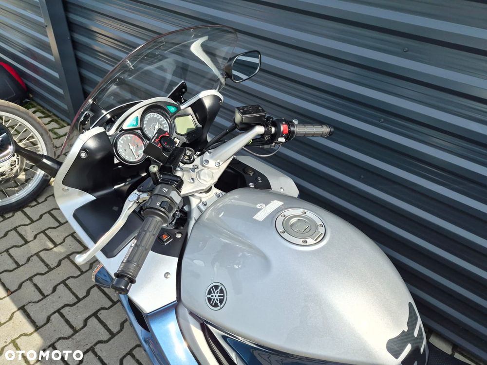 Yamaha FJR - 14
