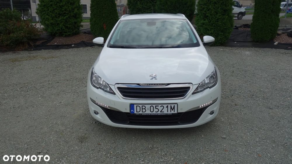 Peugeot 308 SW BlueHDi 120 EAT6 Stop & Start Allure - 2