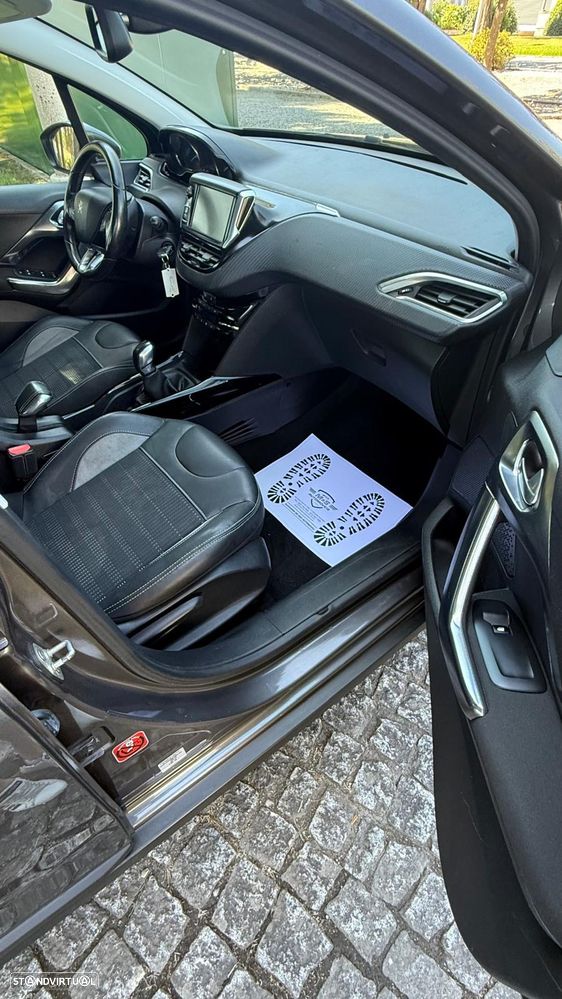 Peugeot 2008 PureTech 110 Stop&Start Allure - 11