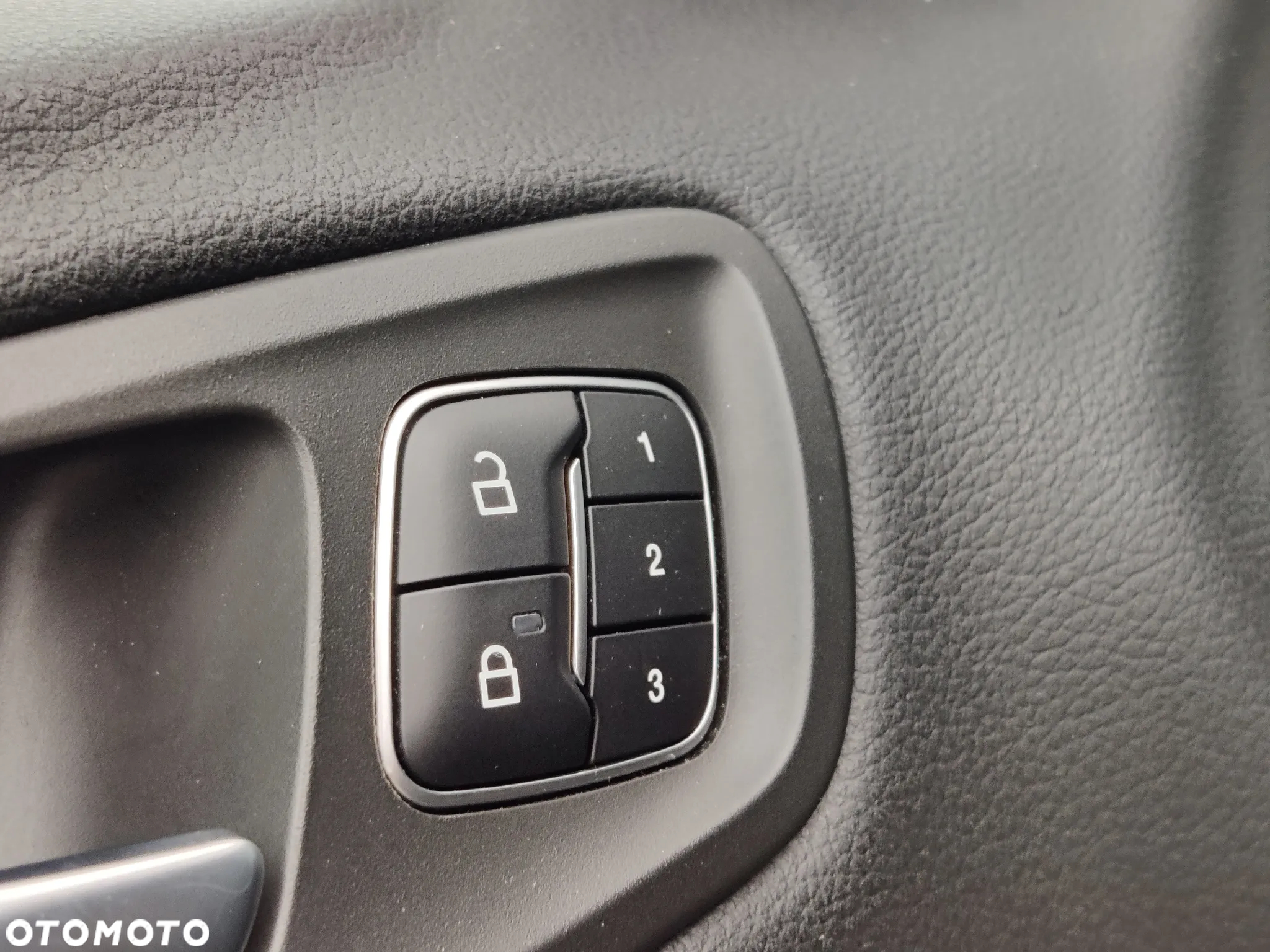Ford Kuga 2.0 EcoBoost 4x4 ST-Line - 17