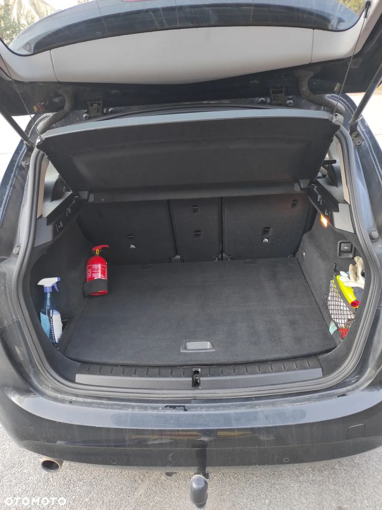 BMW Seria 2 218d - 36