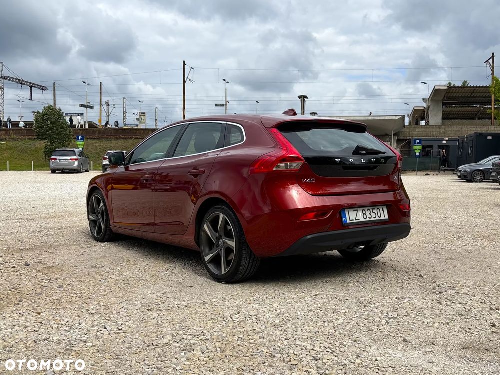 Volvo V40 D2 Momentum - 3