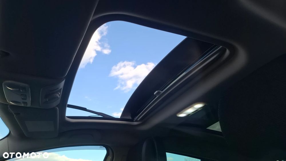 Renault Megane TCe 130 Night and Day - 37