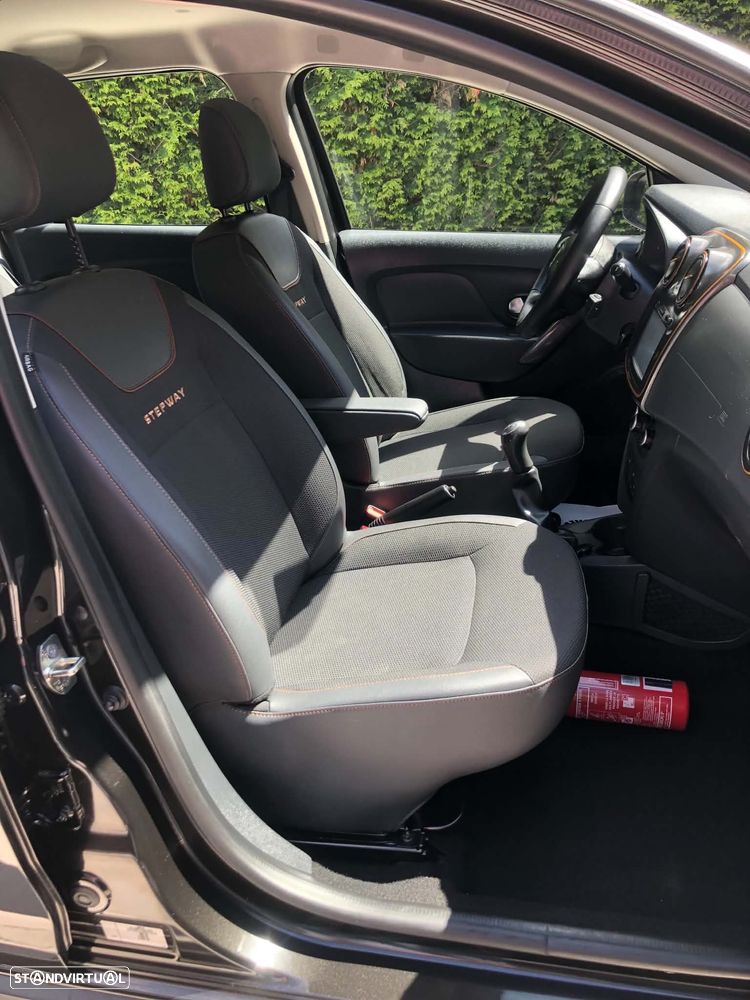 Dacia Sandero Stepway TCe 90 (S&S) Prestige - 17