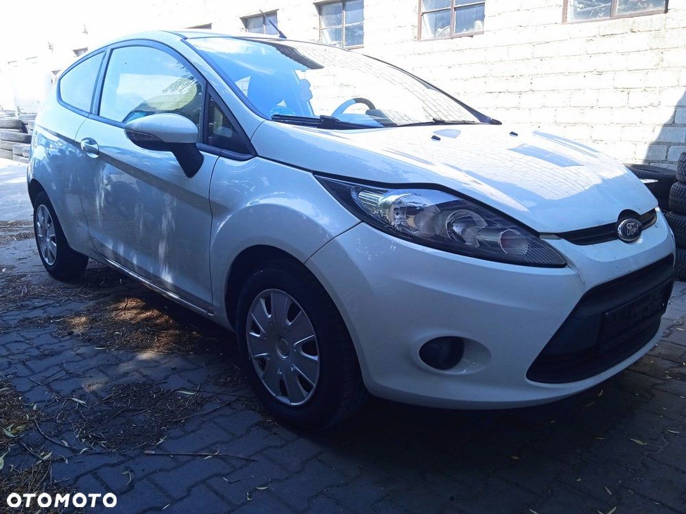 Na części Ford Fiesta MK7 1.6 H9 silnik skrzynia biegów klapa błotnik drzwi zderzak - 1