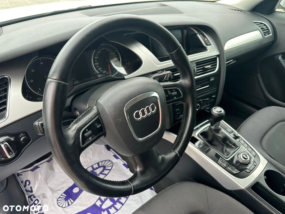 Audi A4 Avant 2.0 TDI - 11