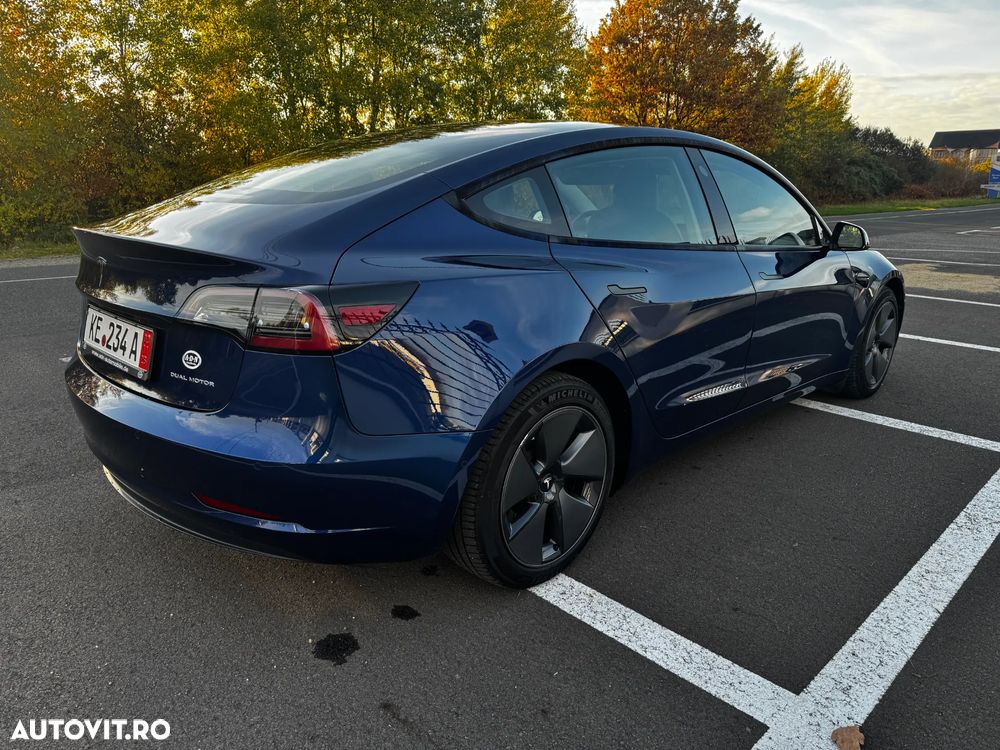 Tesla Model 3 Long Range - 7