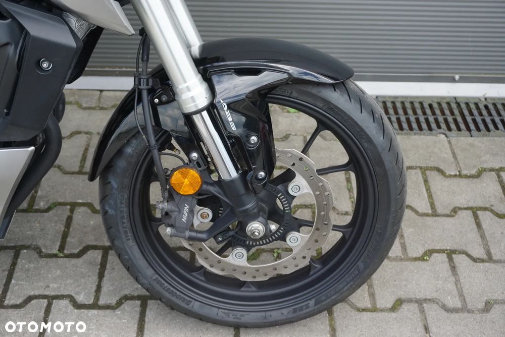 Honda CB - 7